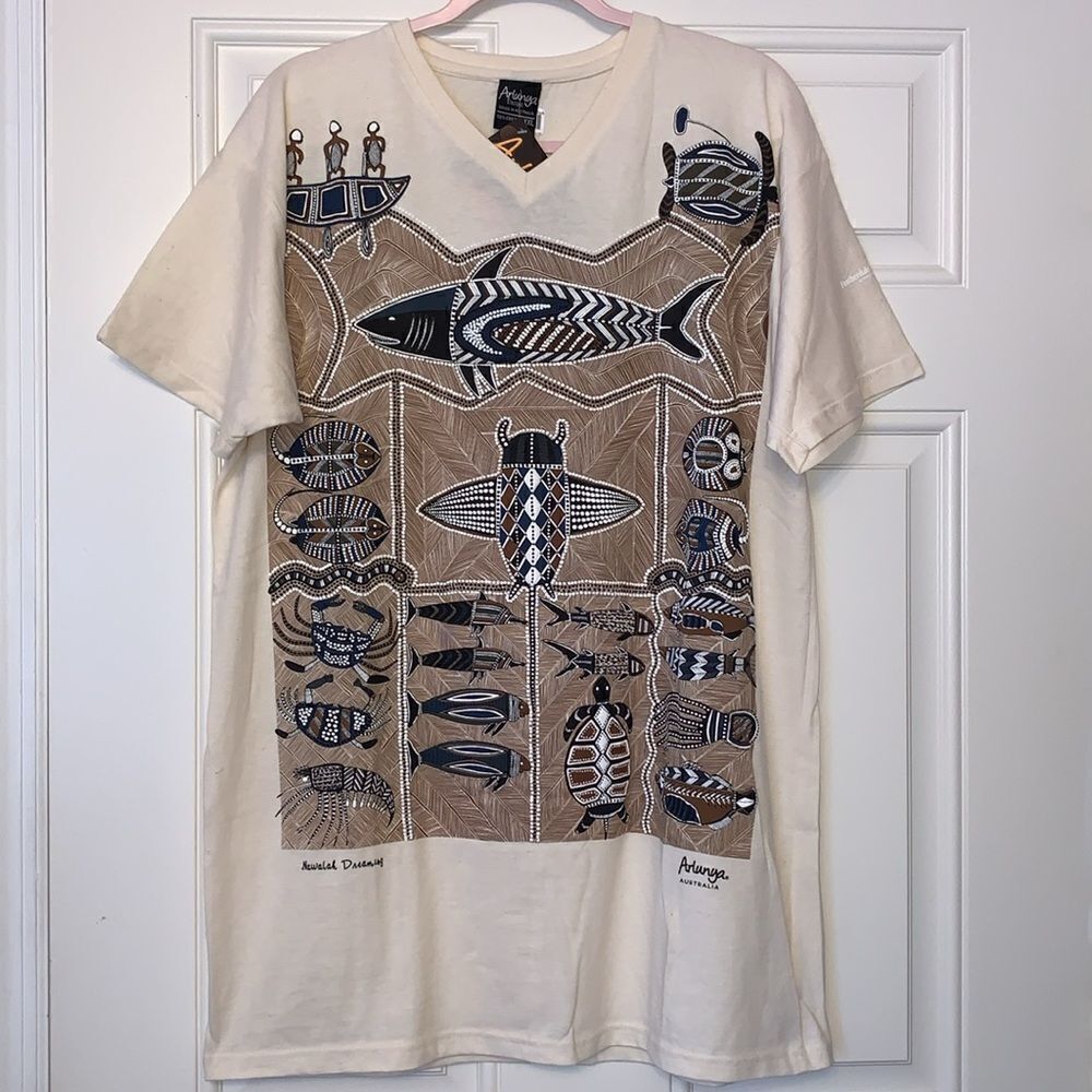 NWT Churinga Australia Arlunya Shark Blue V-Neck Cotton T-Shirt Men’s Size 2XL